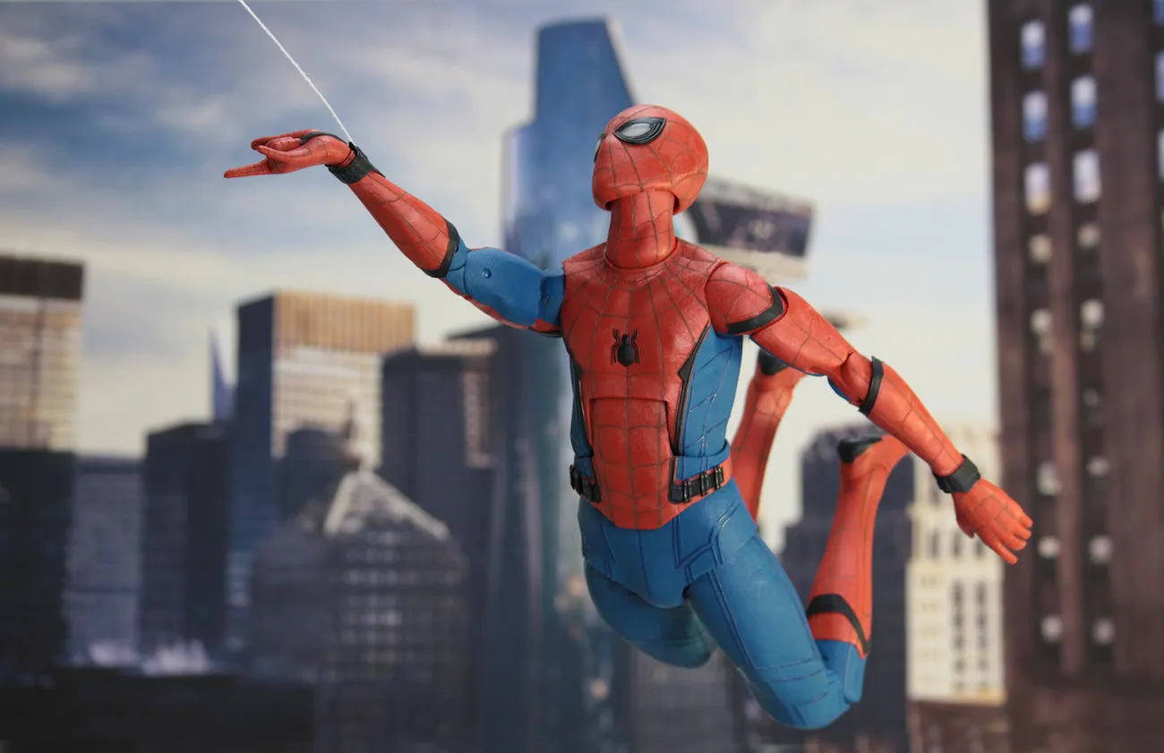 18" Inch Tall Avengers Spiderman 1/4 Scale NECA Figure Discontinued (Spideman: Homecoming)