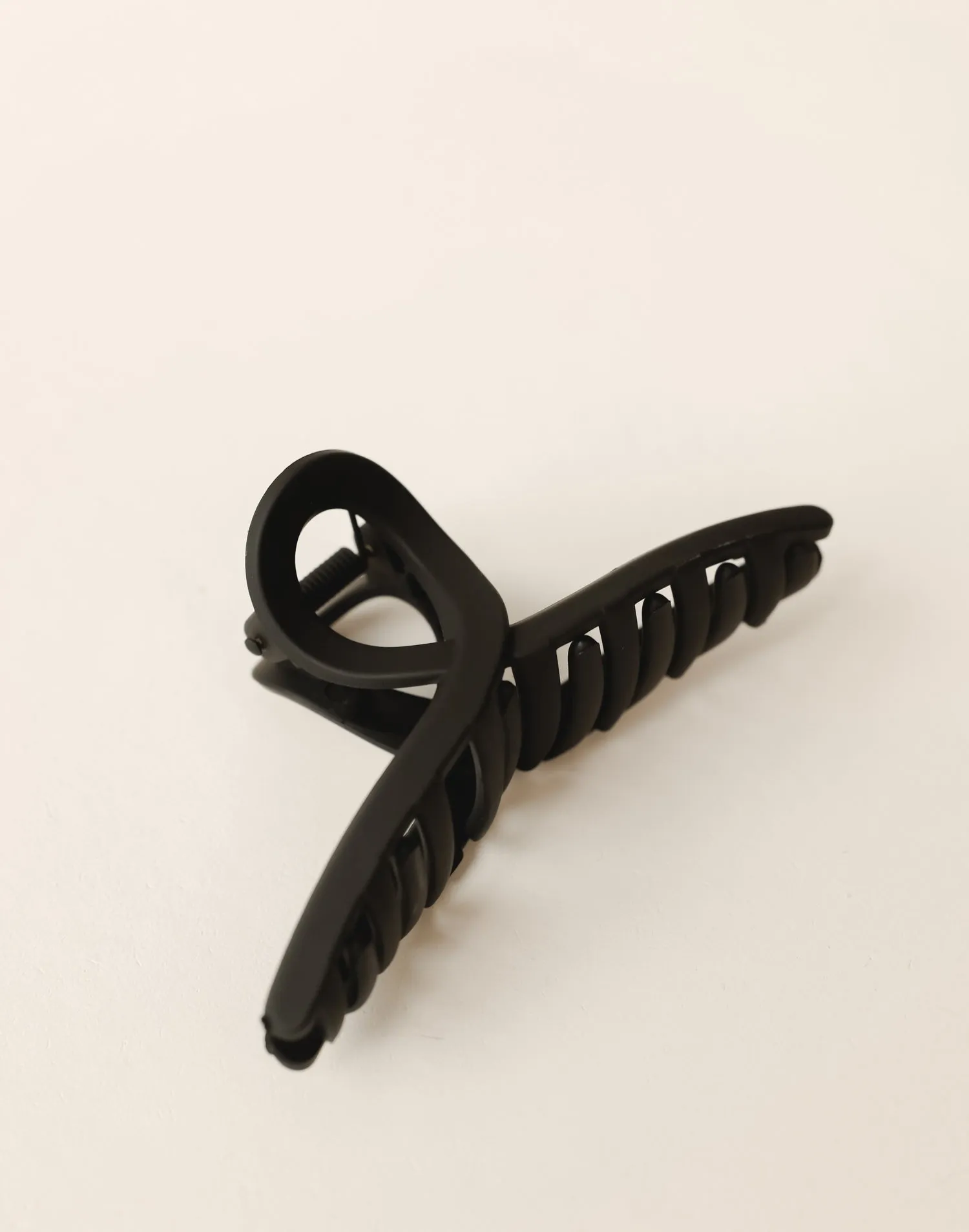 Adelia Hair Clip (Black)