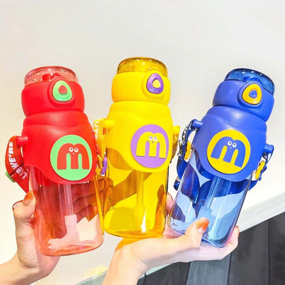 Club Fancy And Classic Looking Water Bottle(600ml)