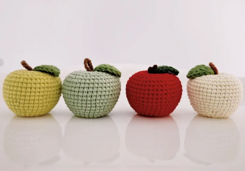 Glow-in-the-Dark Christmas Apple DIY Kit