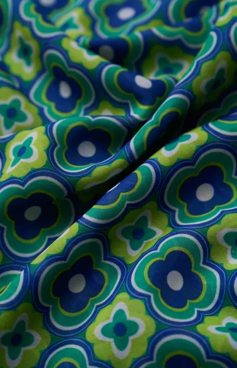 Green Geometric Pattern Printed Georgette Fabric