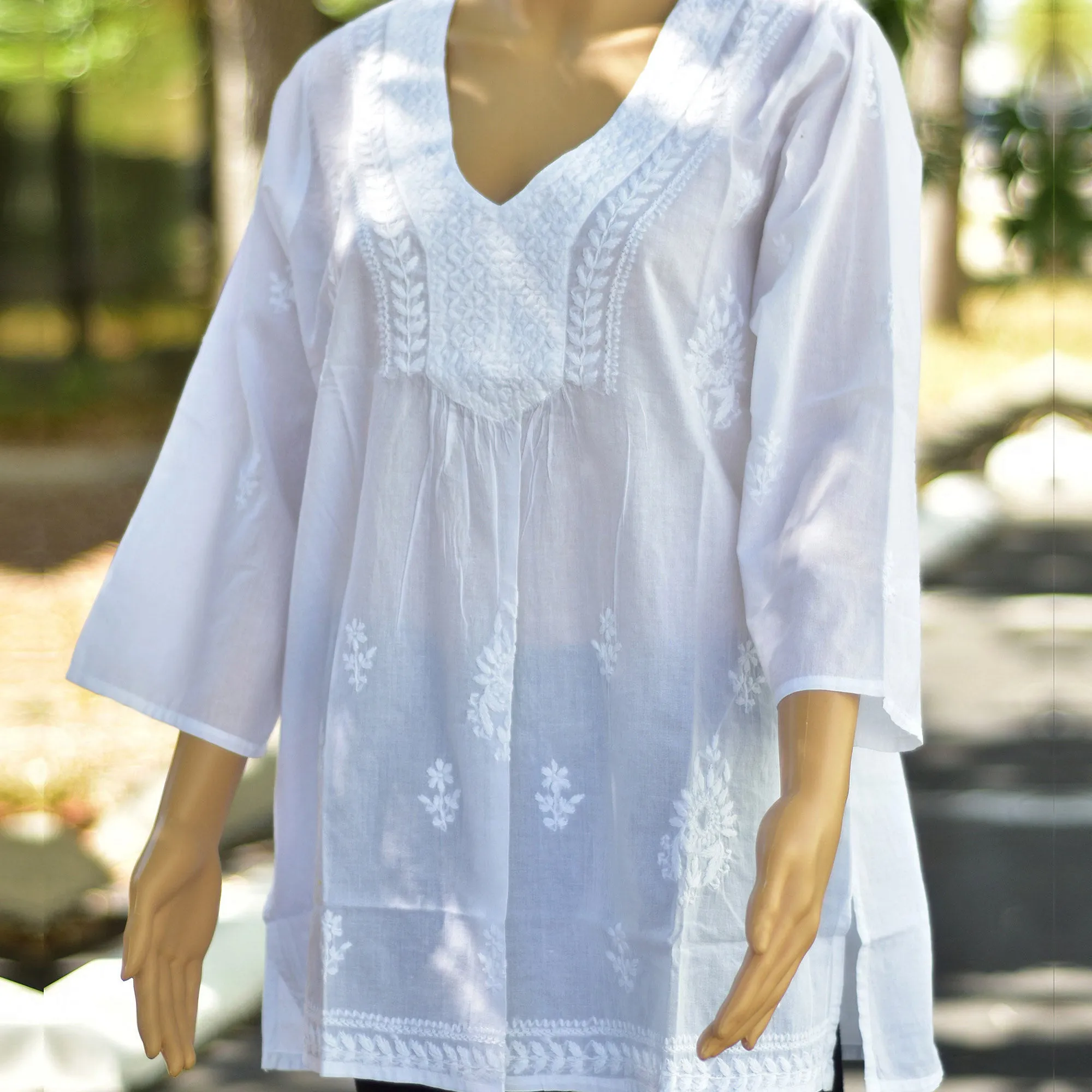 Hand Embroidered Ethnic India Pure White Cotton 3/4" Sleeve V-Neck Boho 70s Tunic Blouse