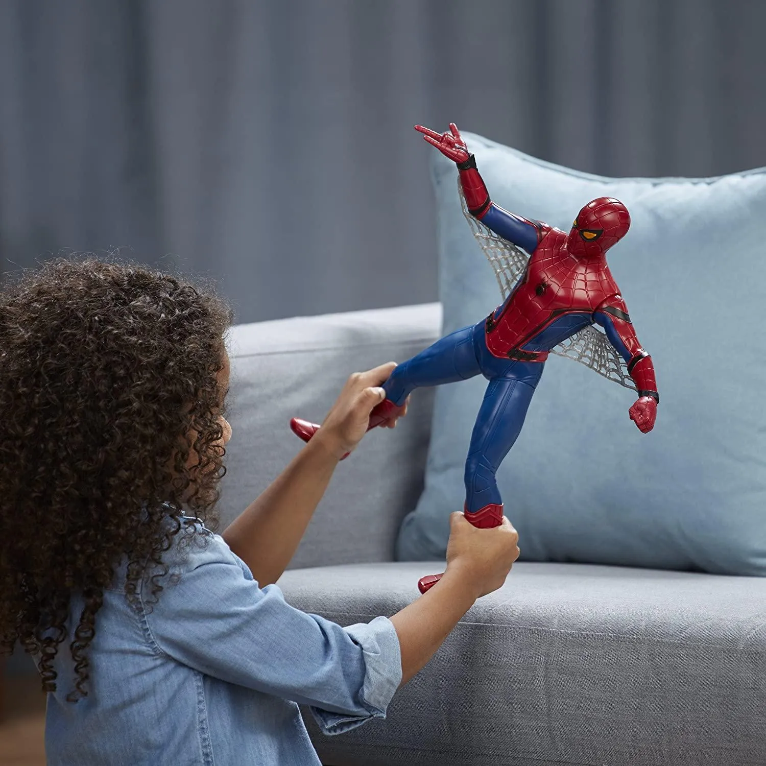 Spider-Man Homecoming Tech Suit 15-inch Action Figure