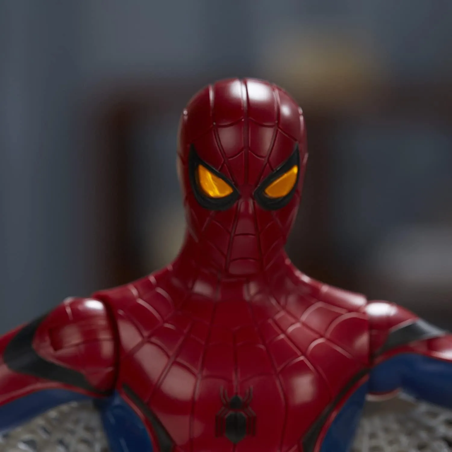 Spider-Man Homecoming Tech Suit 15-inch Action Figure